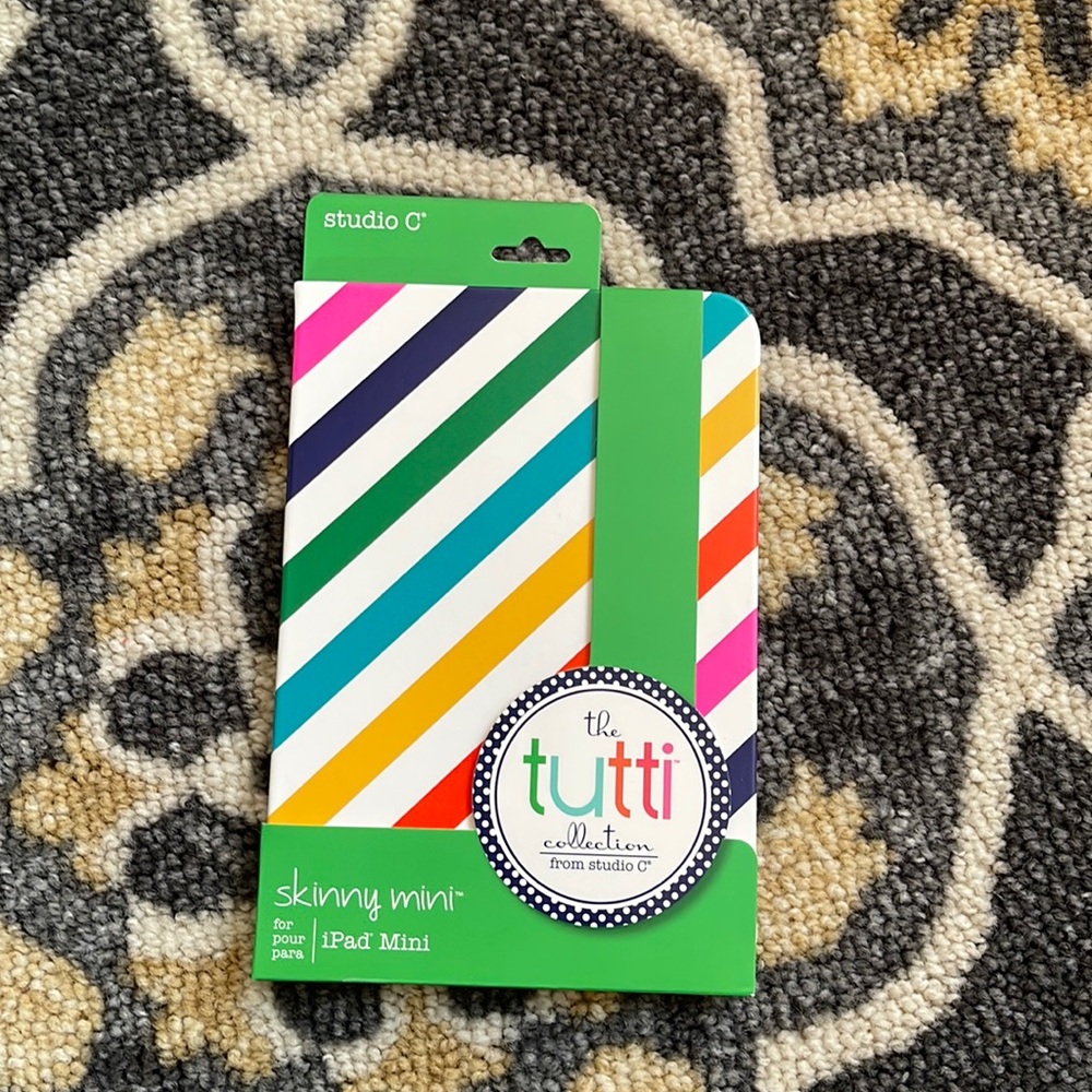 4/$15 BNWT Skinny Mini I Pad Mini case
